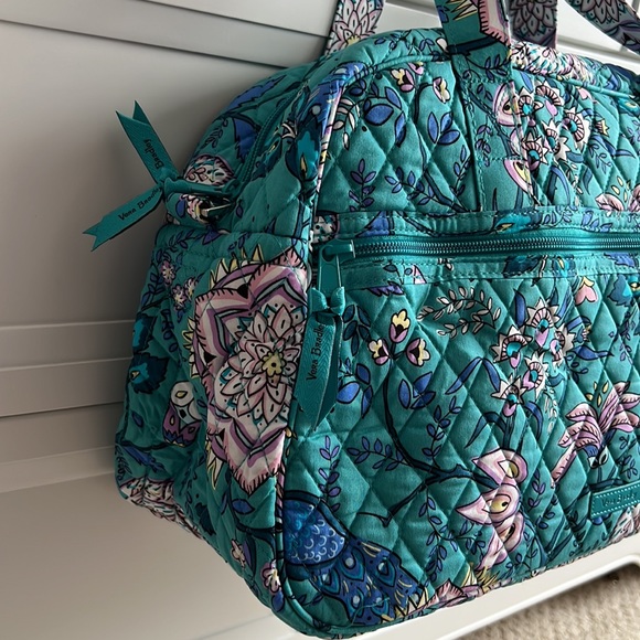Vera Bradley Compact Traveler Bag Peacock Garden - Picture 9 of 9